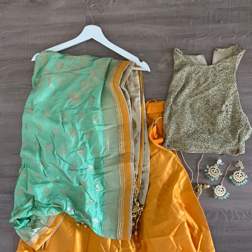 Lehenga Coli Dupatta Jewelry Set